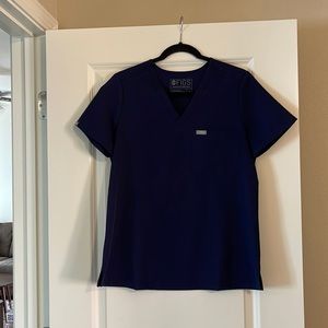 Figs Catarina One Pocket Scrub Top